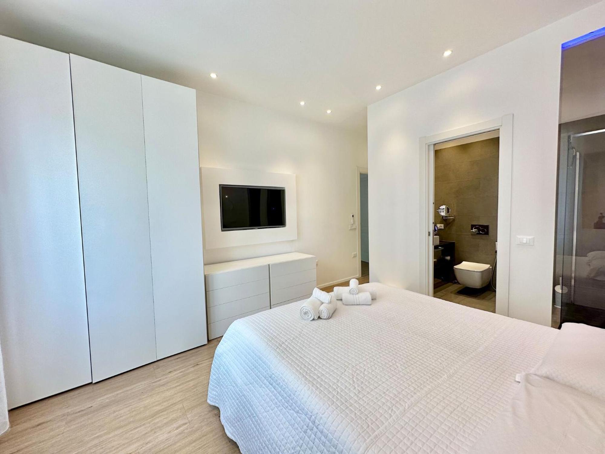 Вилла Spacious House In The Heart Of Cagliari With Terrace Экстерьер фото
