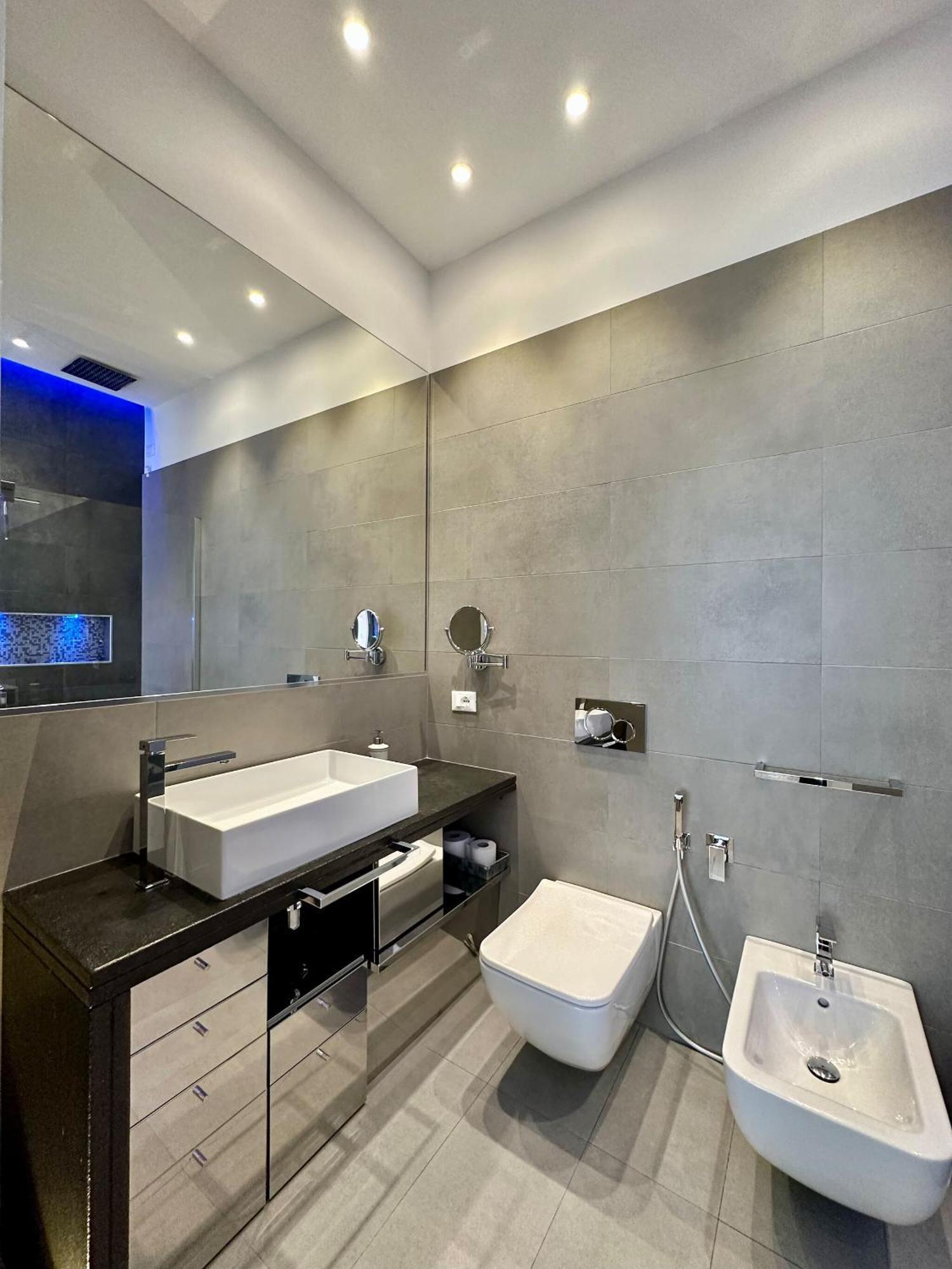 Вилла Spacious House In The Heart Of Cagliari With Terrace Экстерьер фото